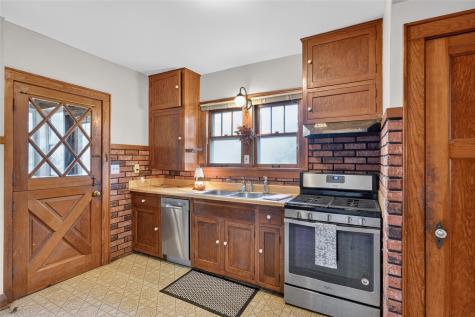 724 N Dodge Street Iowa City IA 52245