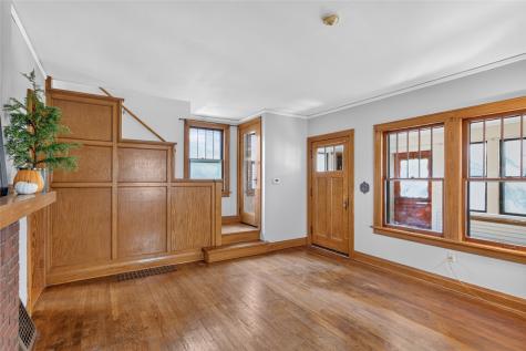 724 N Dodge Street Iowa City IA 52245
