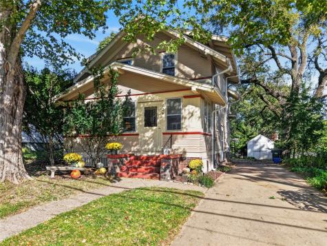 724 N Dodge Street Iowa City IA 52245