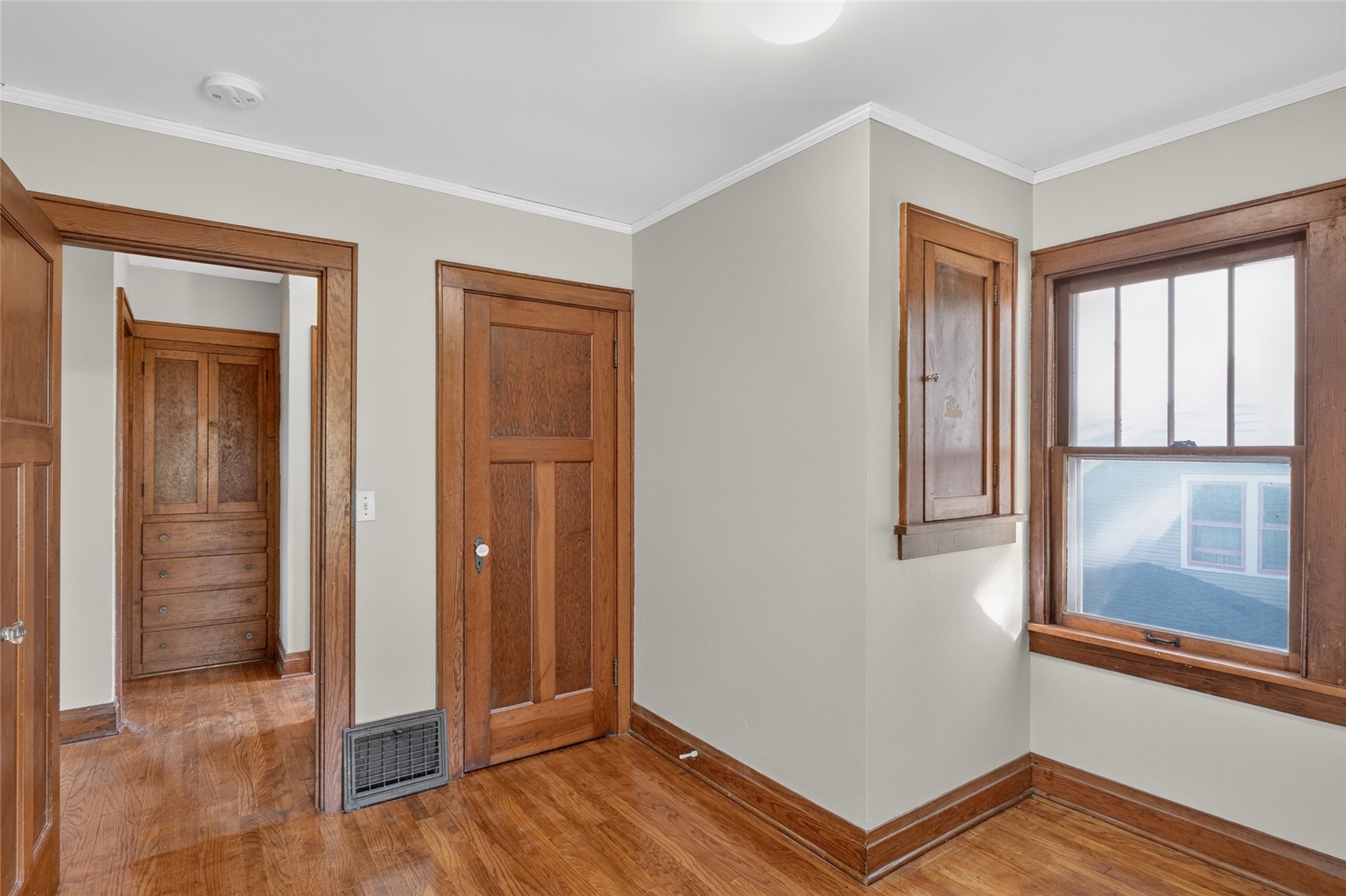 724 N Dodge Street Iowa City IA 52245