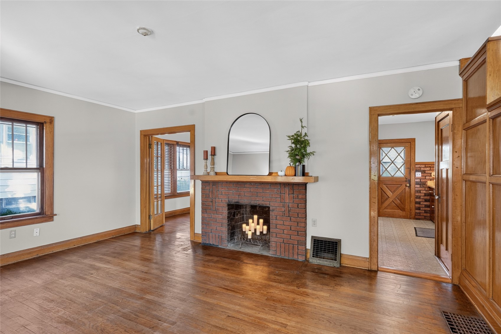 724 N Dodge Street Iowa City IA 52245