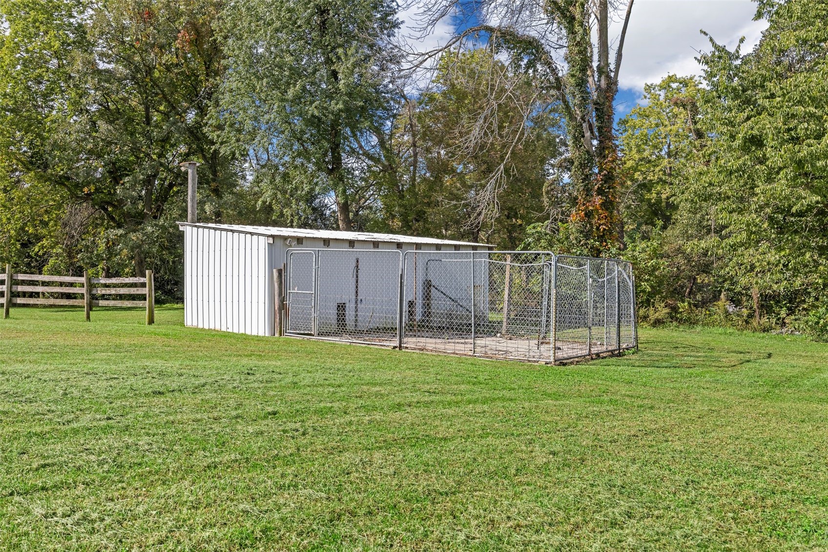 2976 61st Street Lane Vinton IA 52349