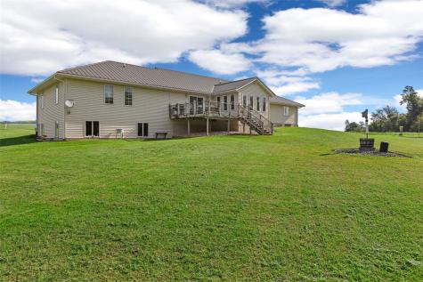 2976 61st Street Lane Vinton IA 52349