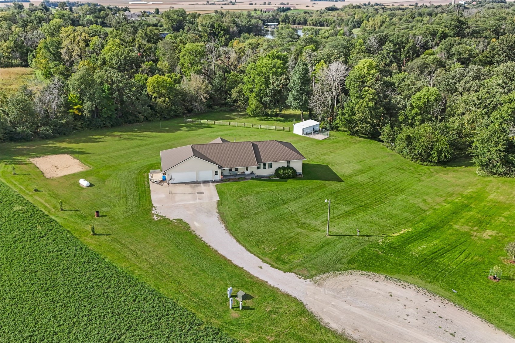 2976 61st Street Lane Vinton IA 52349
