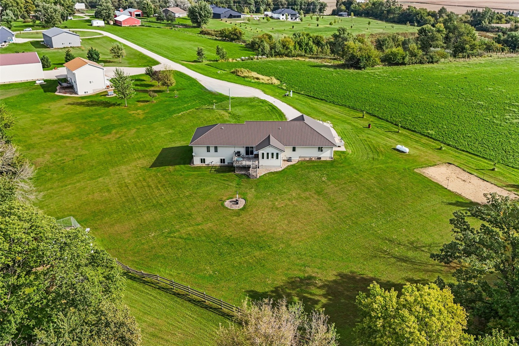 2976 61st Street Lane Vinton IA 52349