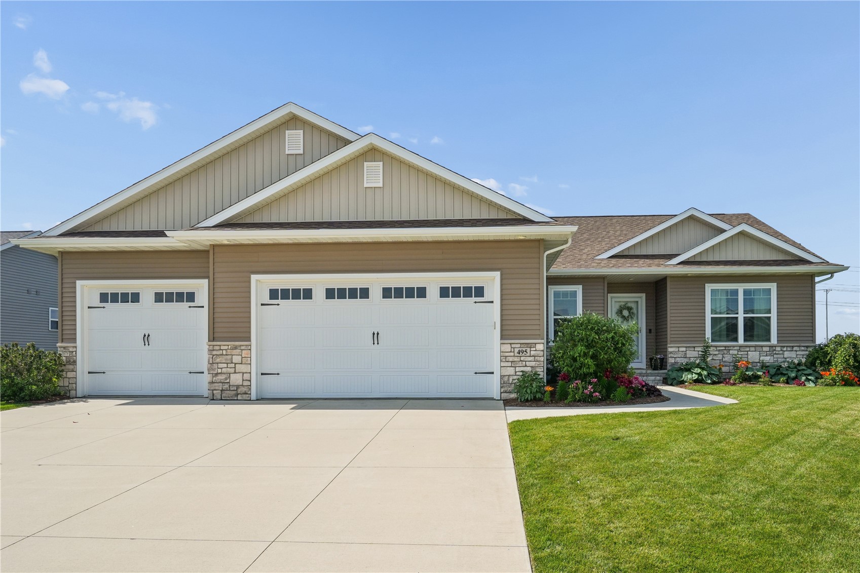 Robins IA, 495 Dutch Drive