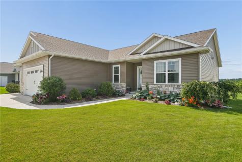 495 Dutch Drive Robins IA 52328