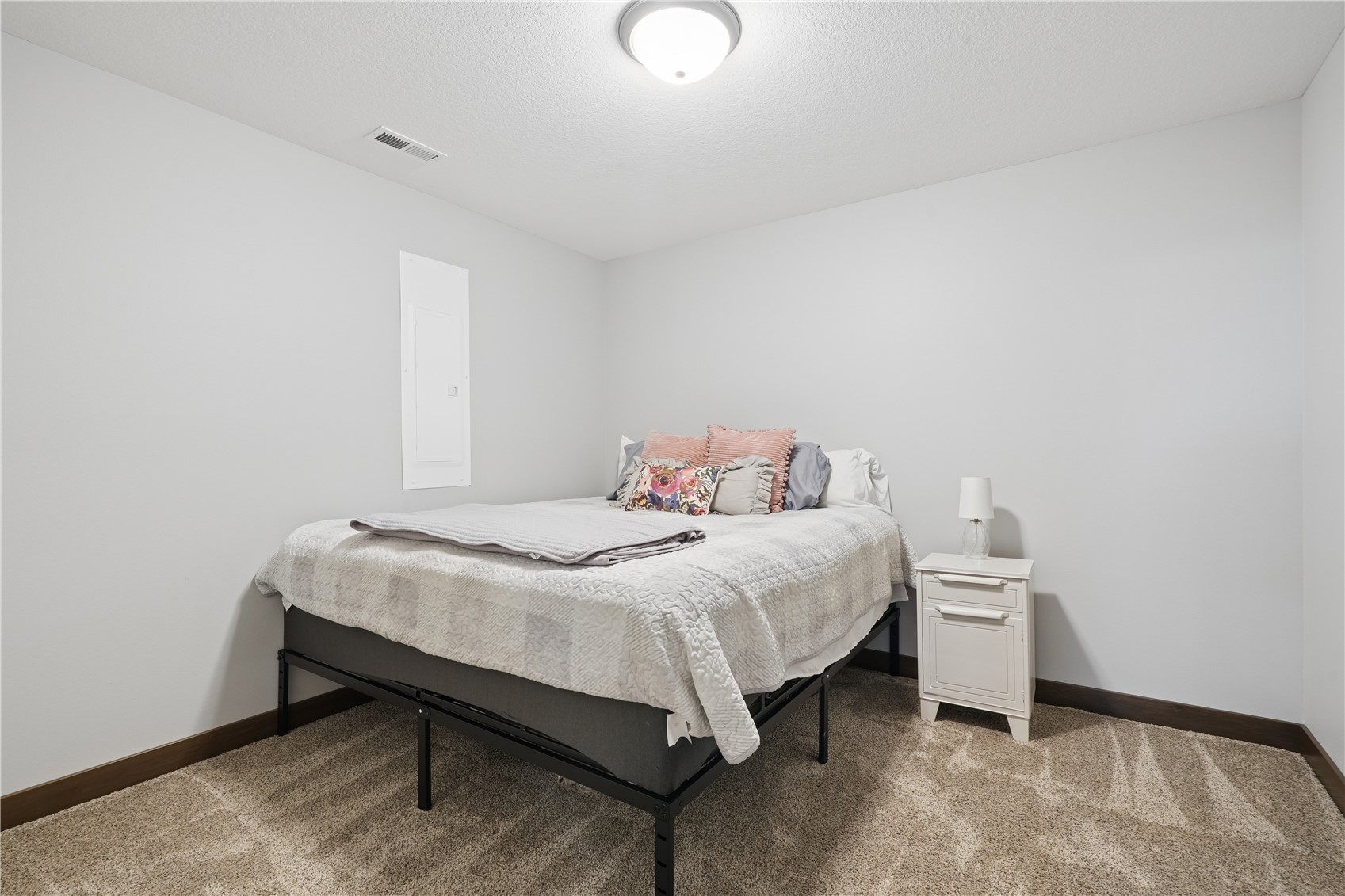 495 Dutch Drive Robins IA 52328