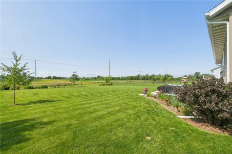 495 Dutch Drive Robins IA 52328