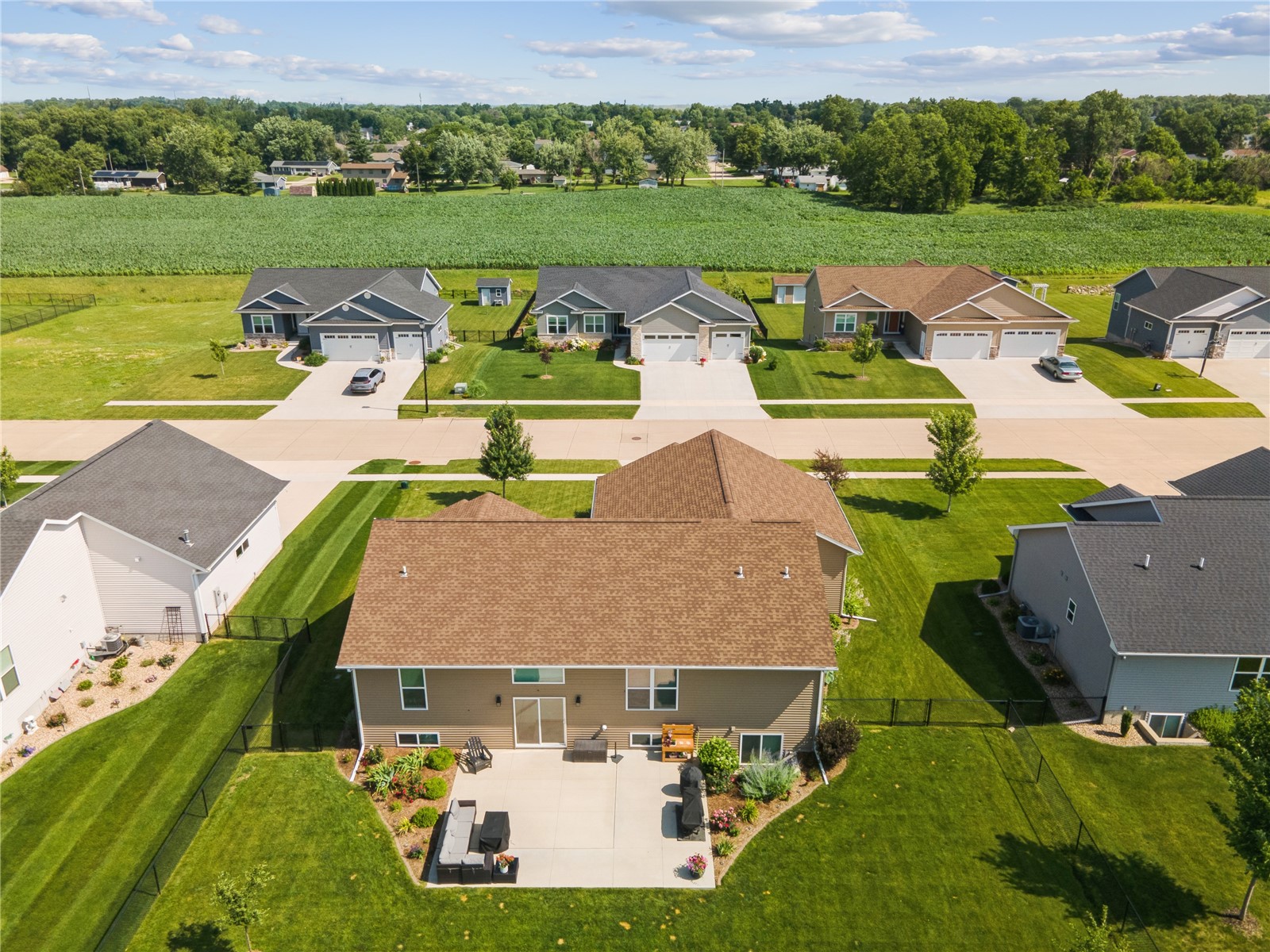 495 Dutch Drive Robins IA 52328