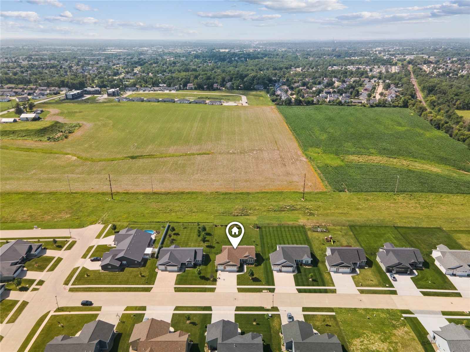 495 Dutch Drive Robins IA 52328
