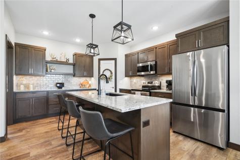 495 Dutch Drive Robins IA 52328