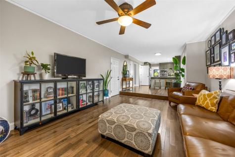 415 Wilton Drive NE Cedar Rapids IA 52402