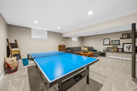 415 Wilton Drive NE Cedar Rapids IA 52402