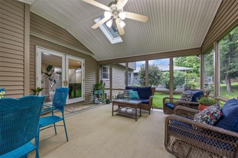 415 Wilton Drive NE Cedar Rapids IA 52402