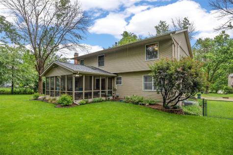 415 Wilton Drive NE Cedar Rapids IA 52402