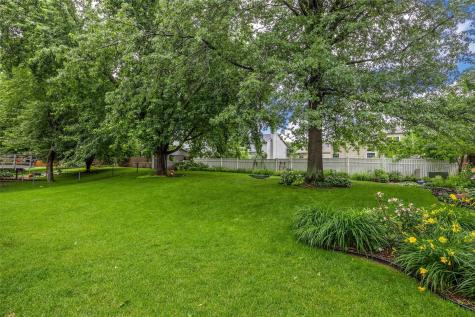415 Wilton Drive NE Cedar Rapids IA 52402