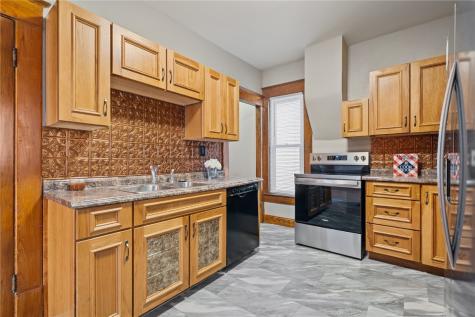 309 W 6th Street Vinton IA 52349
