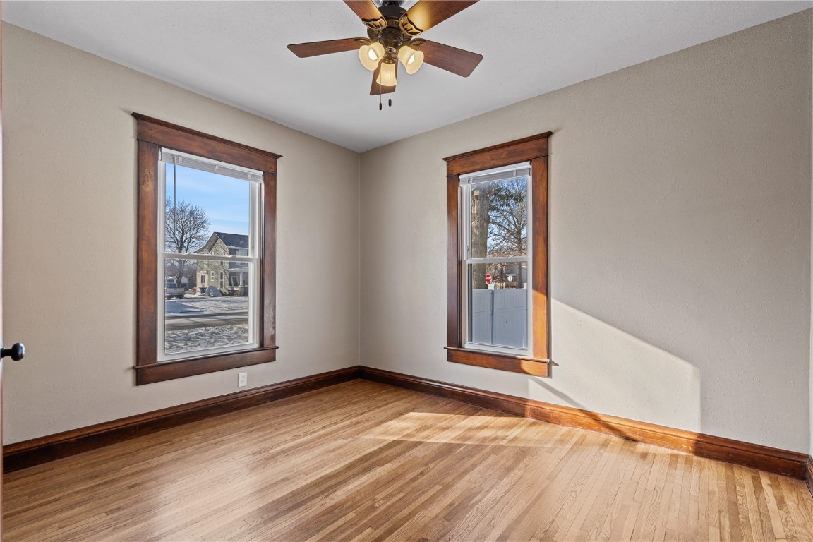 309 W 6th Street Vinton IA 52349