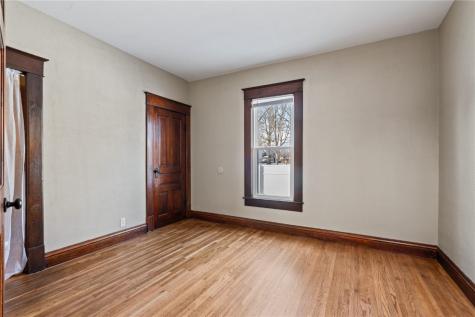 309 W 6th Street Vinton IA 52349
