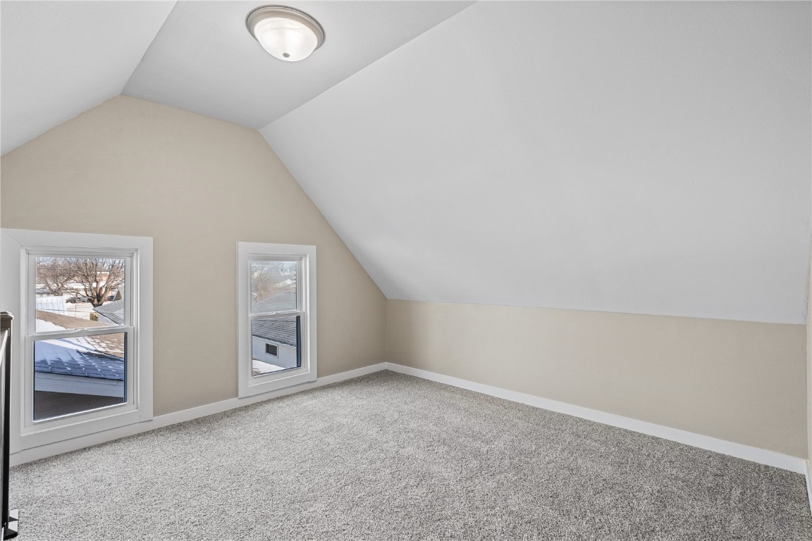 309 W 6th Street Vinton IA 52349