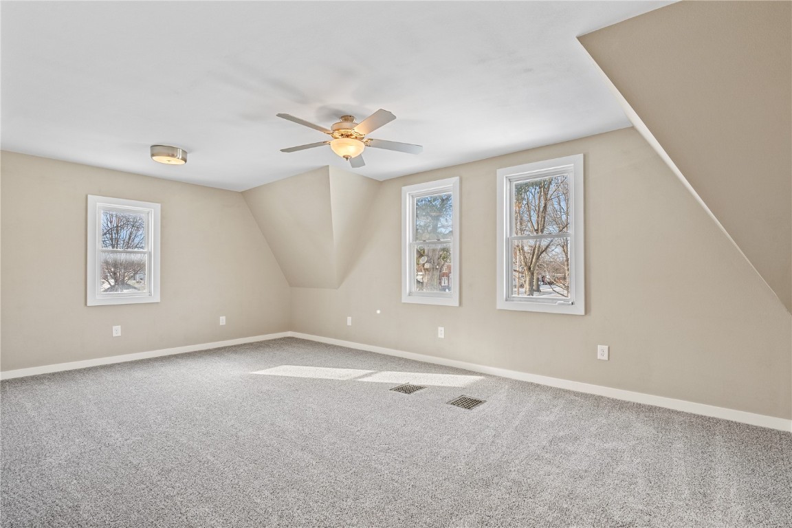309 W 6th Street Vinton IA 52349