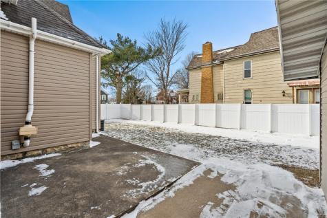 309 W 6th Street Vinton IA 52349