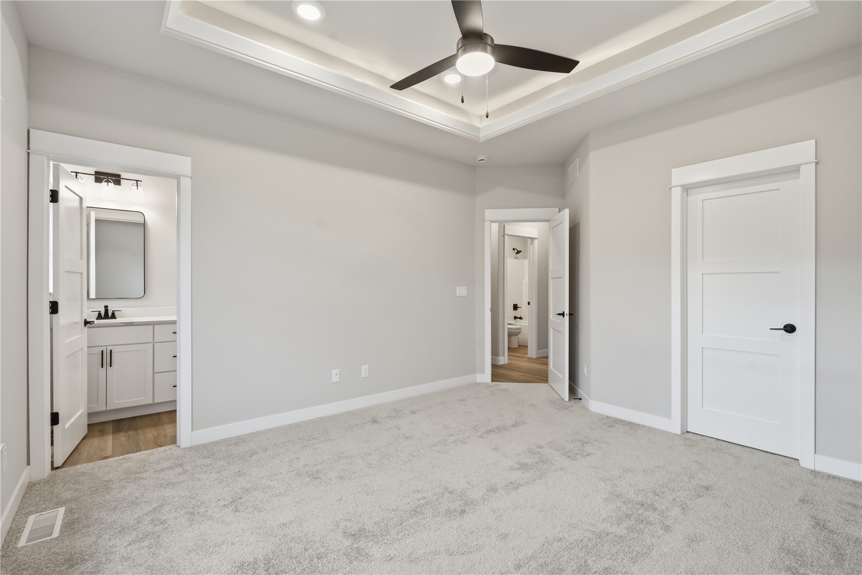 1311 E Gable Way Tiffin IA 52317