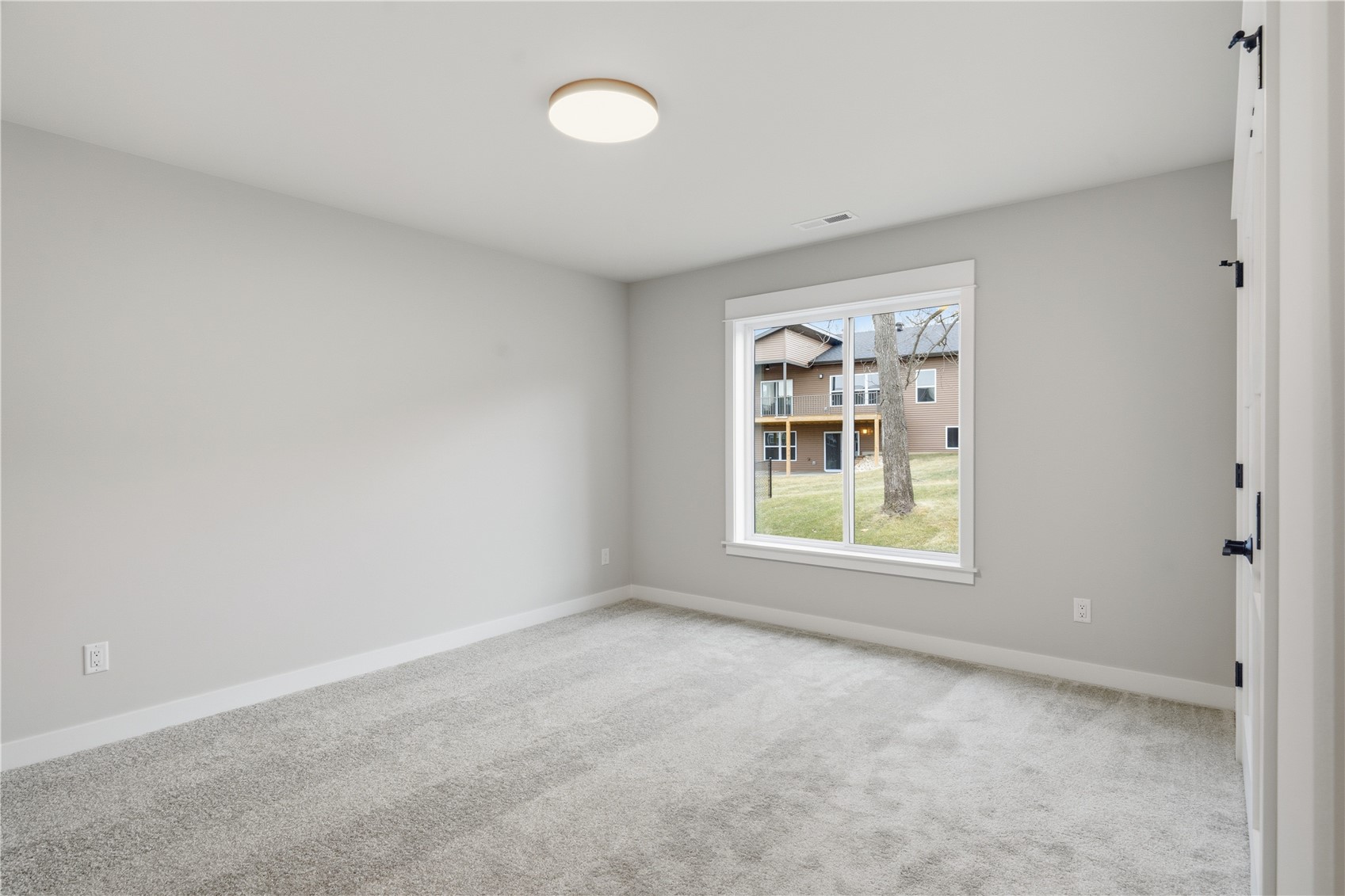 1311 E Gable Way Tiffin IA 52317