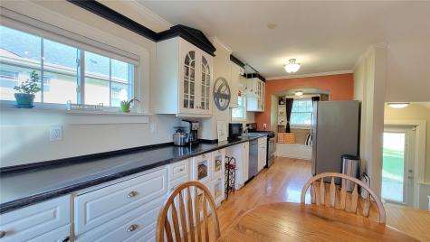2511 B Avenue NE Cedar Rapids IA 52402
