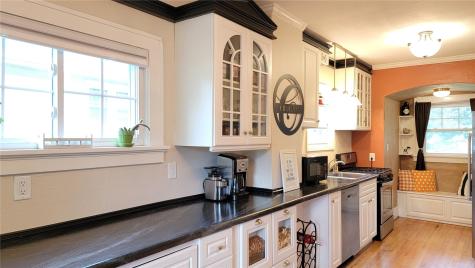 2511 B Avenue NE Cedar Rapids IA 52402