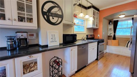 2511 B Avenue NE Cedar Rapids IA 52402