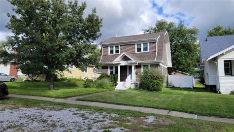 2511 B Avenue NE Cedar Rapids IA 52402