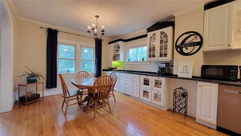 2511 B Avenue NE Cedar Rapids IA 52402