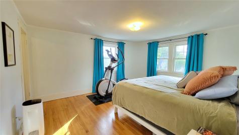 2511 B Avenue NE Cedar Rapids IA 52402