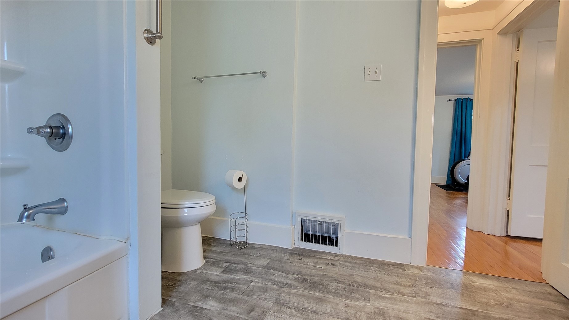 2511 B Avenue NE Cedar Rapids IA 52402