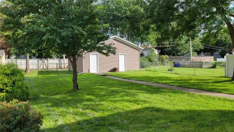 2511 B Avenue NE Cedar Rapids IA 52402