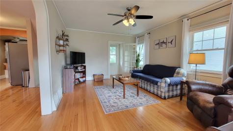 2511 B Avenue NE Cedar Rapids IA 52402