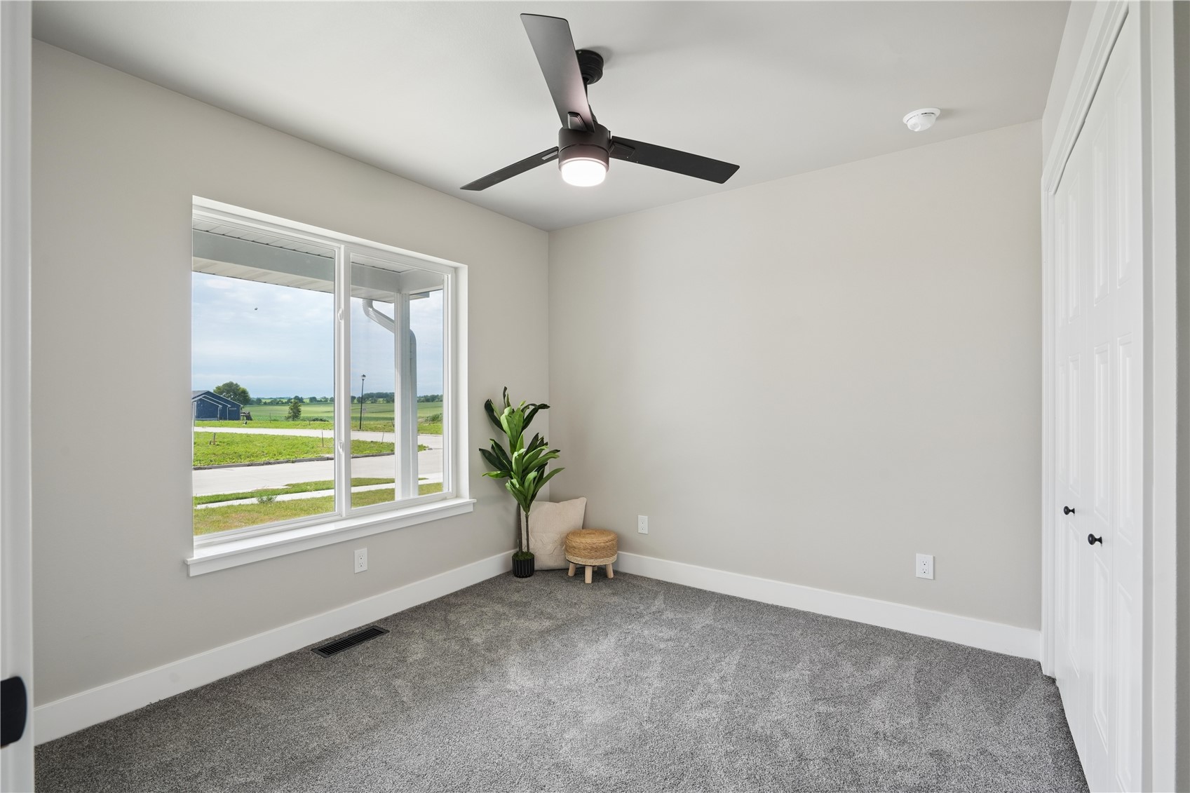808 Crestview Drive Solon IA 52333