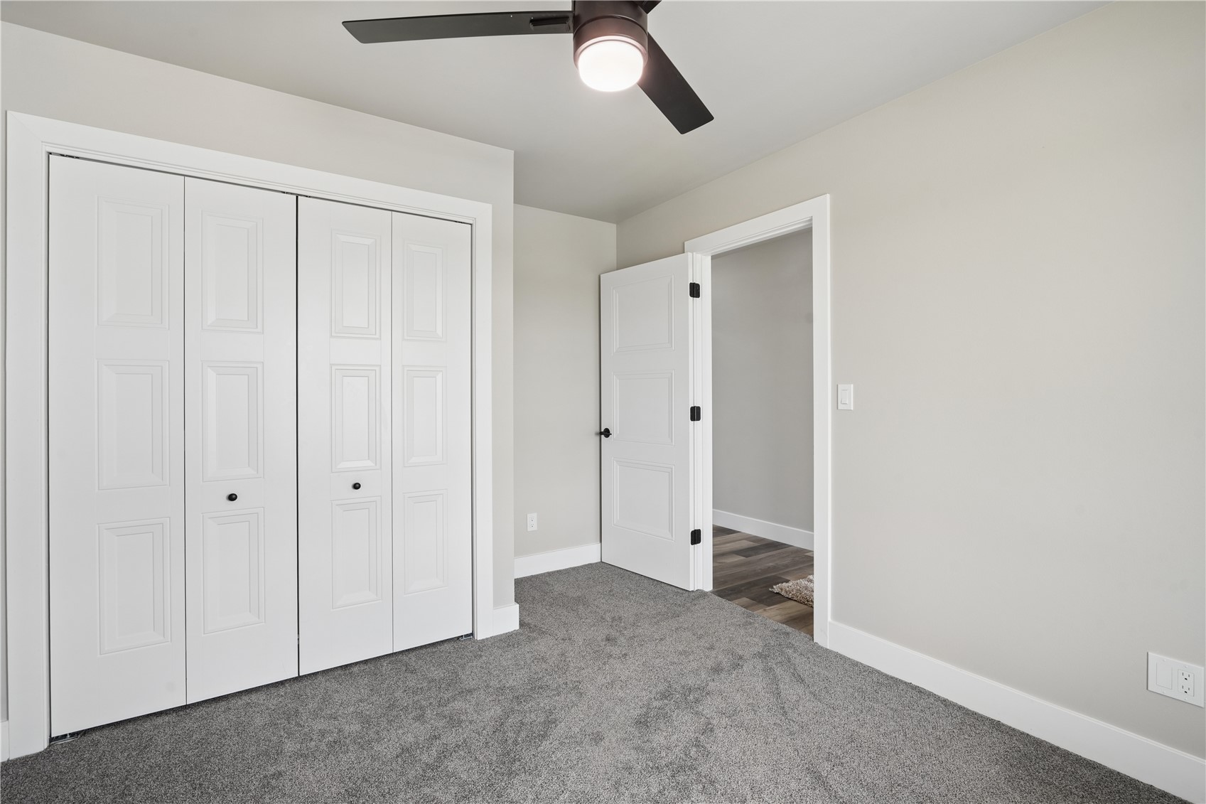 808 Crestview Drive Solon IA 52333