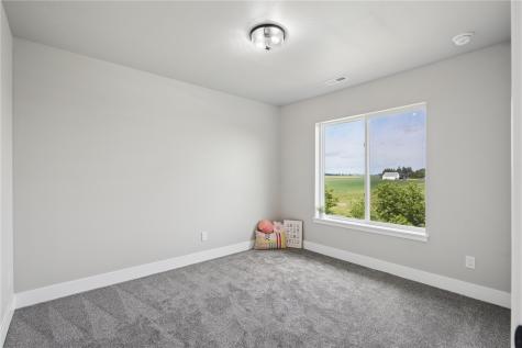 808 Crestview Drive Solon IA 52333