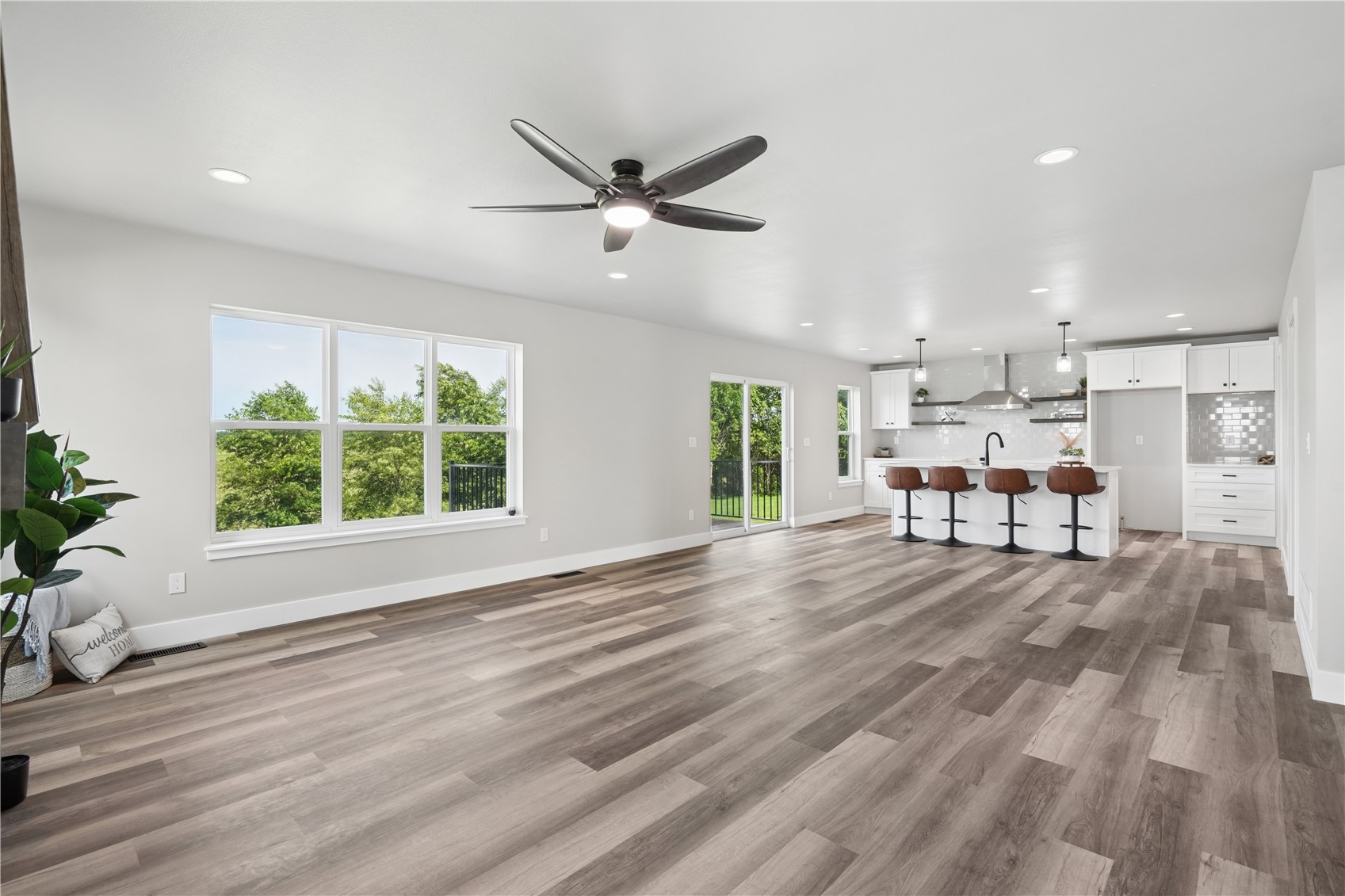 808 Crestview Drive Solon IA 52333