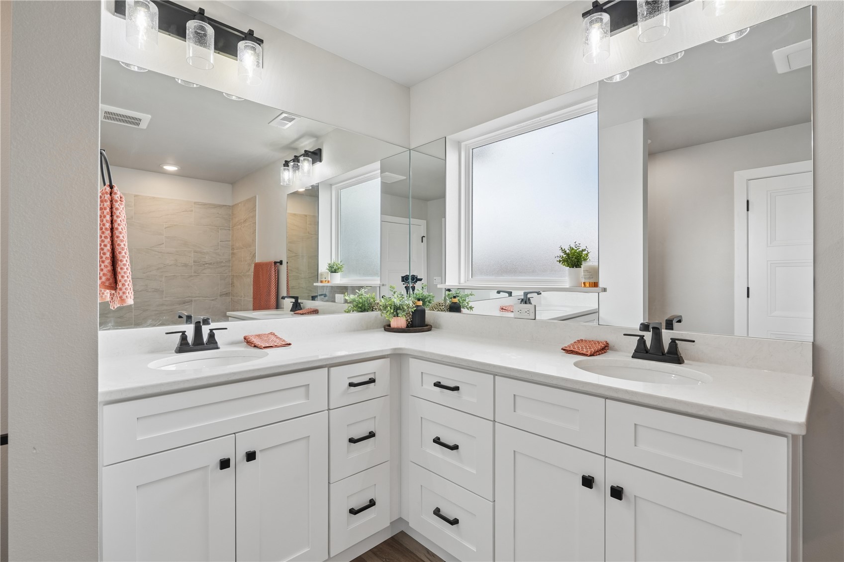 808 Crestview Drive Solon IA 52333