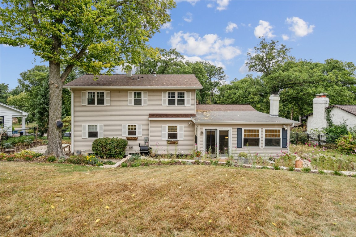 2132 Lincolnshire Drive SE Cedar Rapids IA 52403