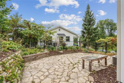 2132 Lincolnshire Drive SE Cedar Rapids IA 52403