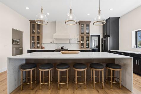 4764 Rapid Creek Road NE Iowa City IA 52245