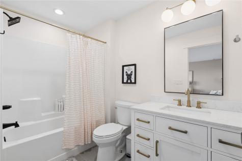 4764 Rapid Creek Road NE Iowa City IA 52245