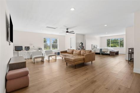 4764 Rapid Creek Road NE Iowa City IA 52245