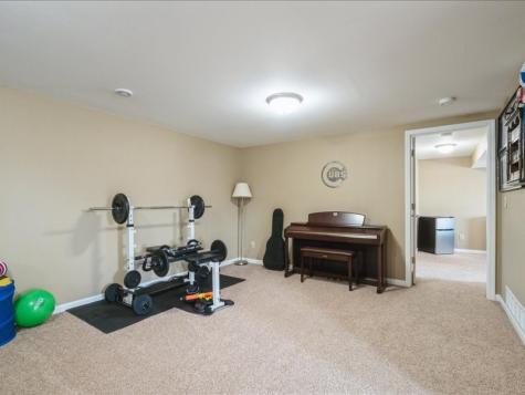 1175 F Avenue Marion IA 52302