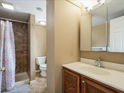 1175 F Avenue Marion IA 52302